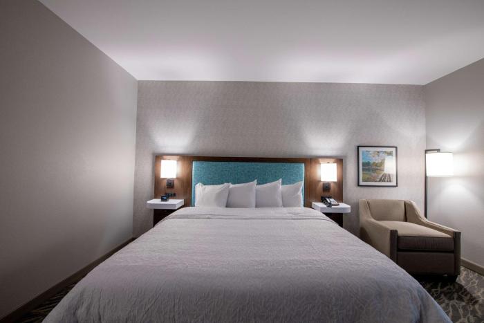 hampton inn and suites duncanville dallas
