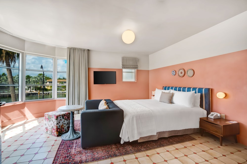 hotel trouvail miami beach