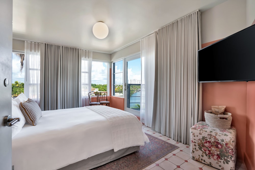 hotel trouvail miami beach