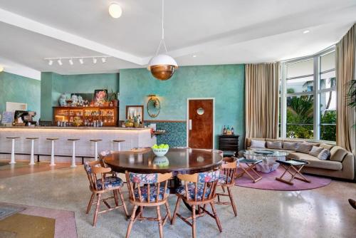 hotel trouvail miami beach