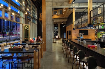 moxy minneapolis downtown