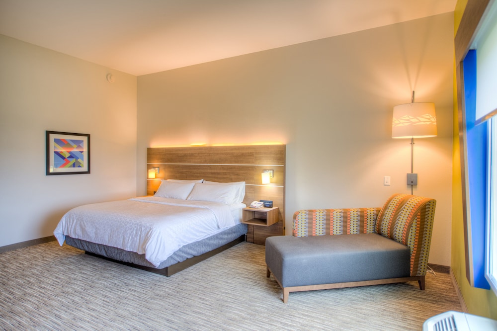 holiday inn express and suites remington an ihg hotel