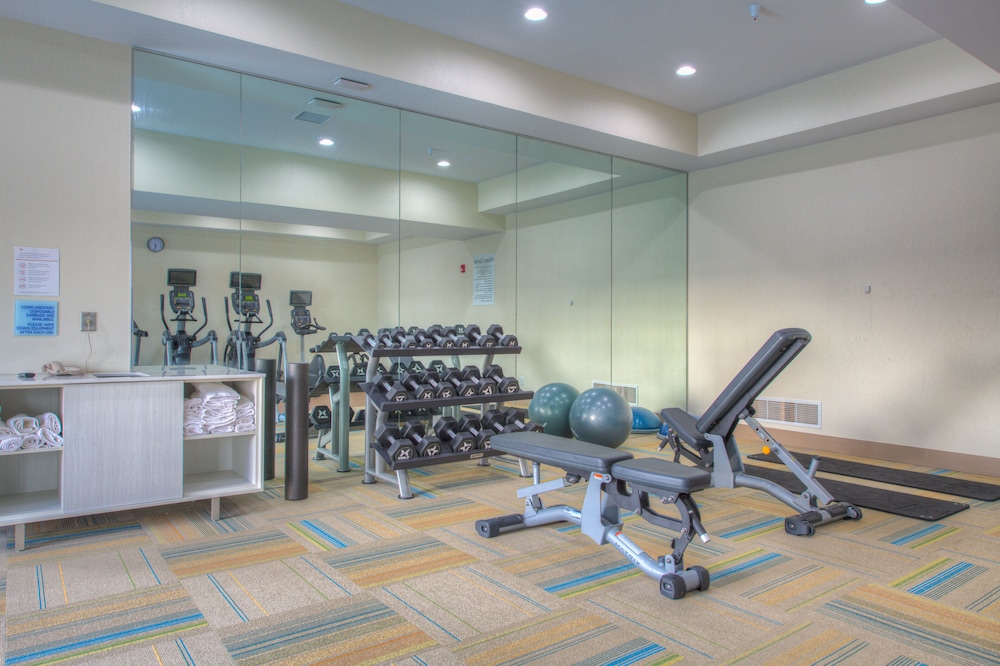 holiday inn express and suites remington an ihg hotel