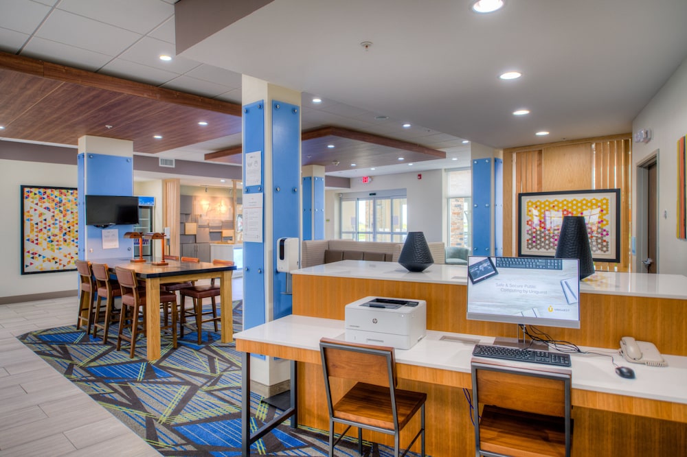 holiday inn express and suites remington an ihg hotel