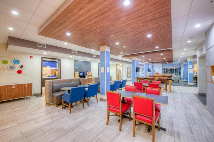 holiday inn express and suites remington an ihg hotel