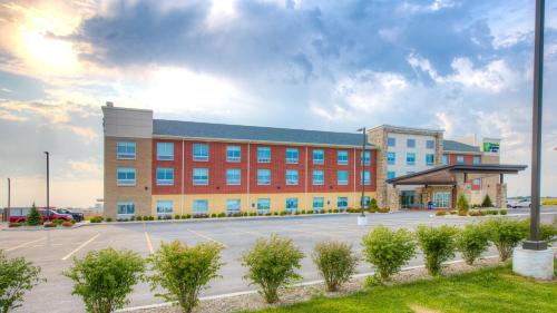 holiday inn express and suites remington an ihg hotel