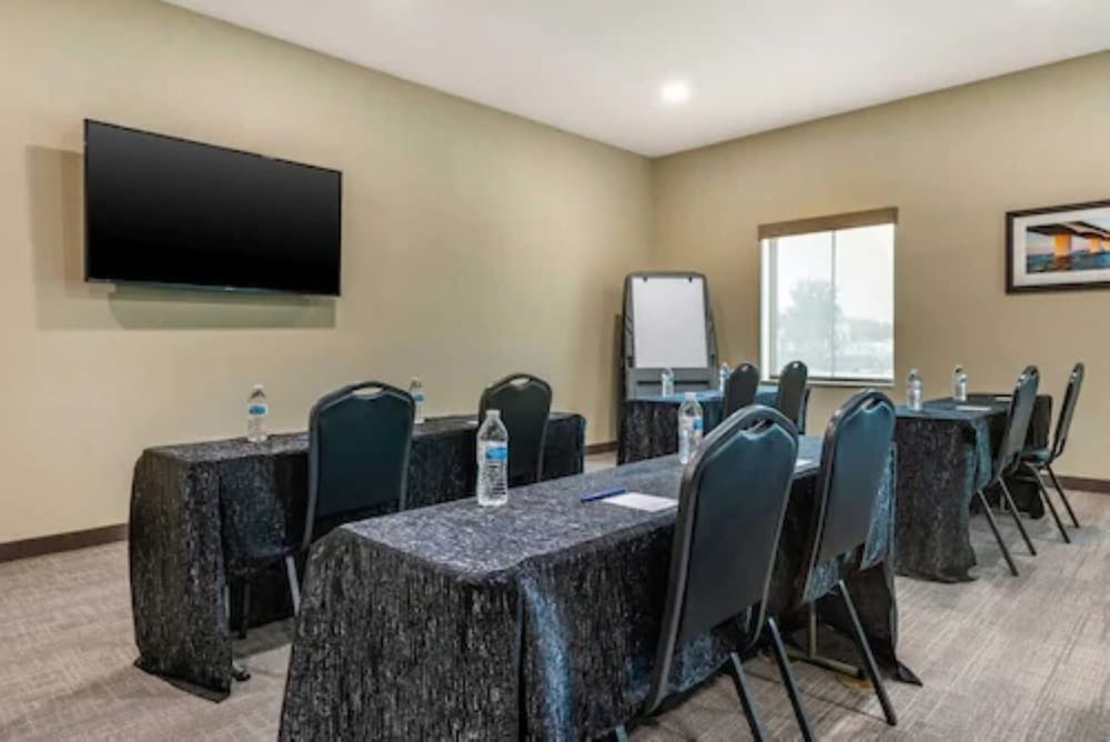 ameniti bay bw signature collection