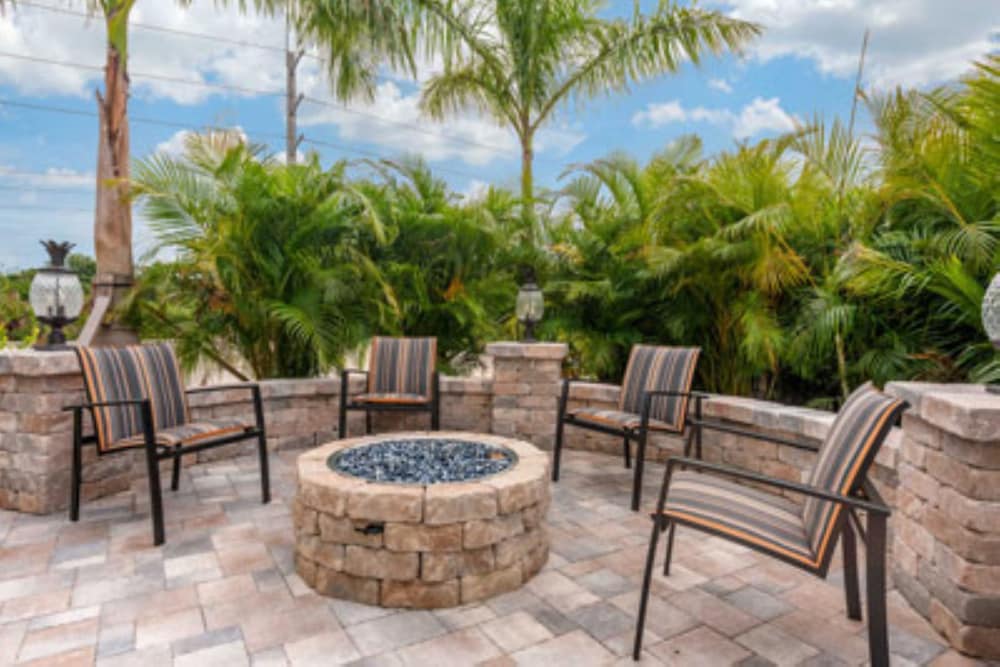 ameniti bay bw signature collection