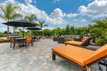 ameniti bay bw signature collection