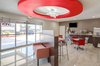 econo lodge houston