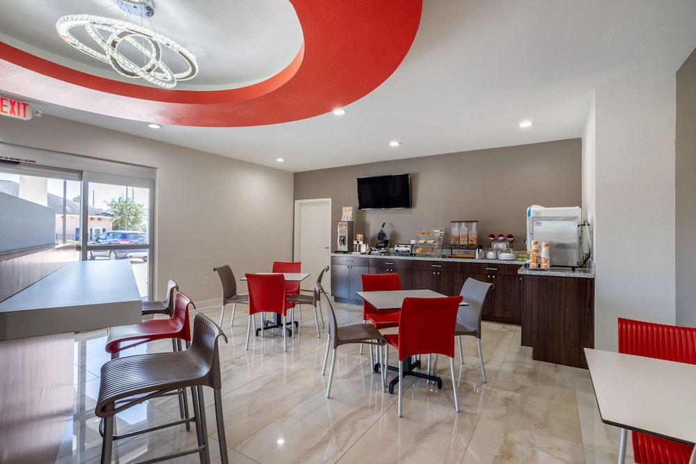 econo lodge houston