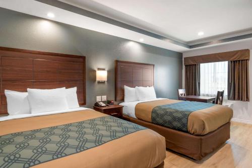 econo lodge houston