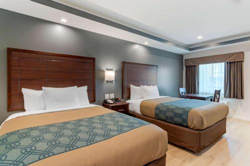econo lodge houston