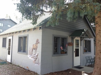 columbine cabins