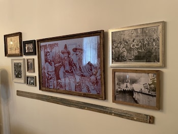 painted lady bed and brew