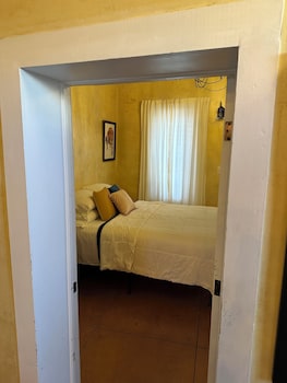 painted lady bed and brew