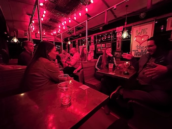 painted lady bed and brew