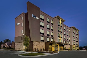 tru by hilton hershey chocolate avenue