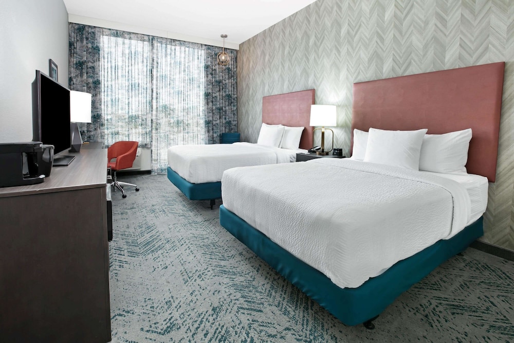 la quinta inn and suites by wyndham dfw west glade parks