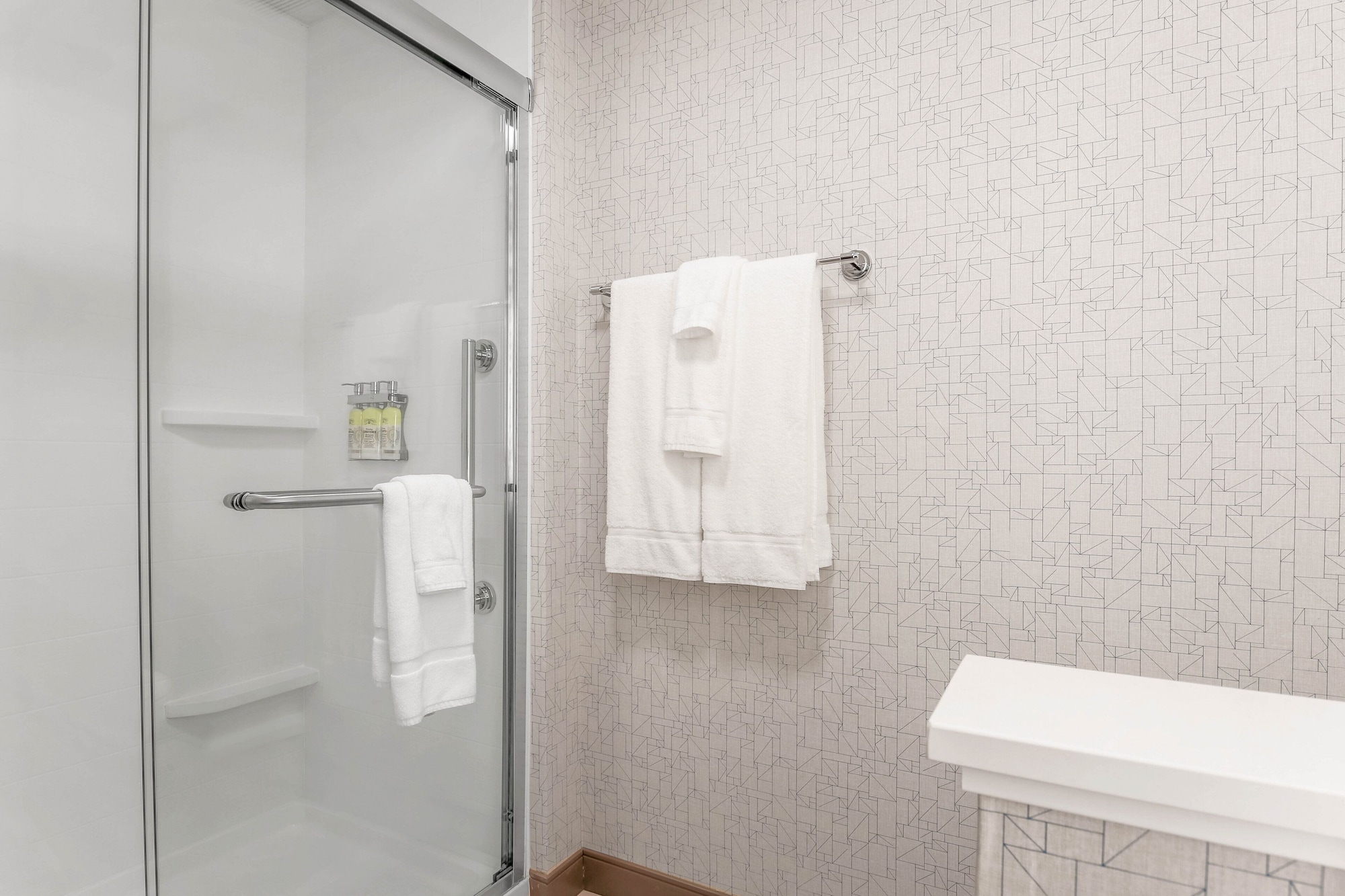 hol inn exp and suites chicago ohare airport