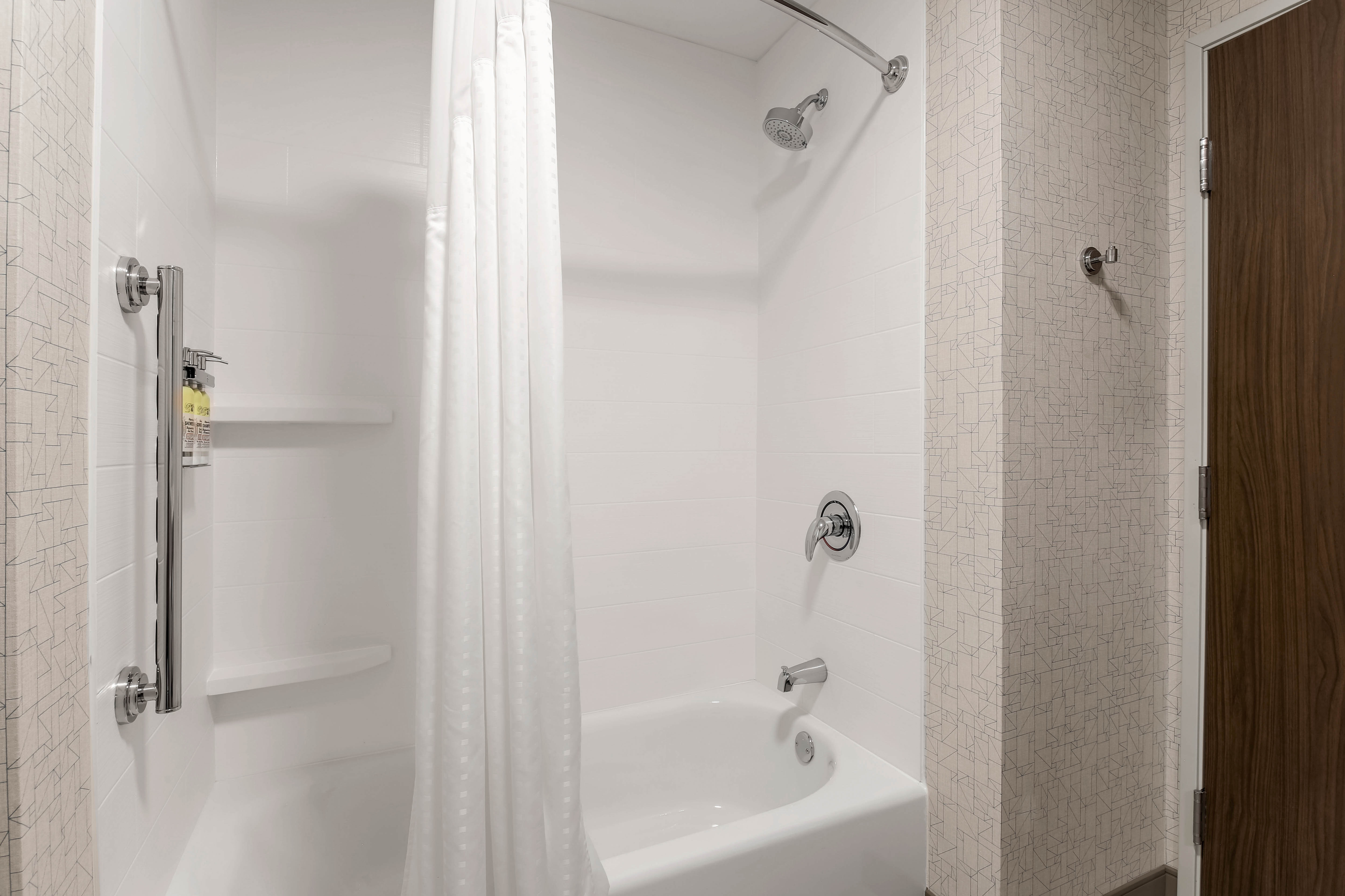 hol inn exp and suites chicago ohare airport