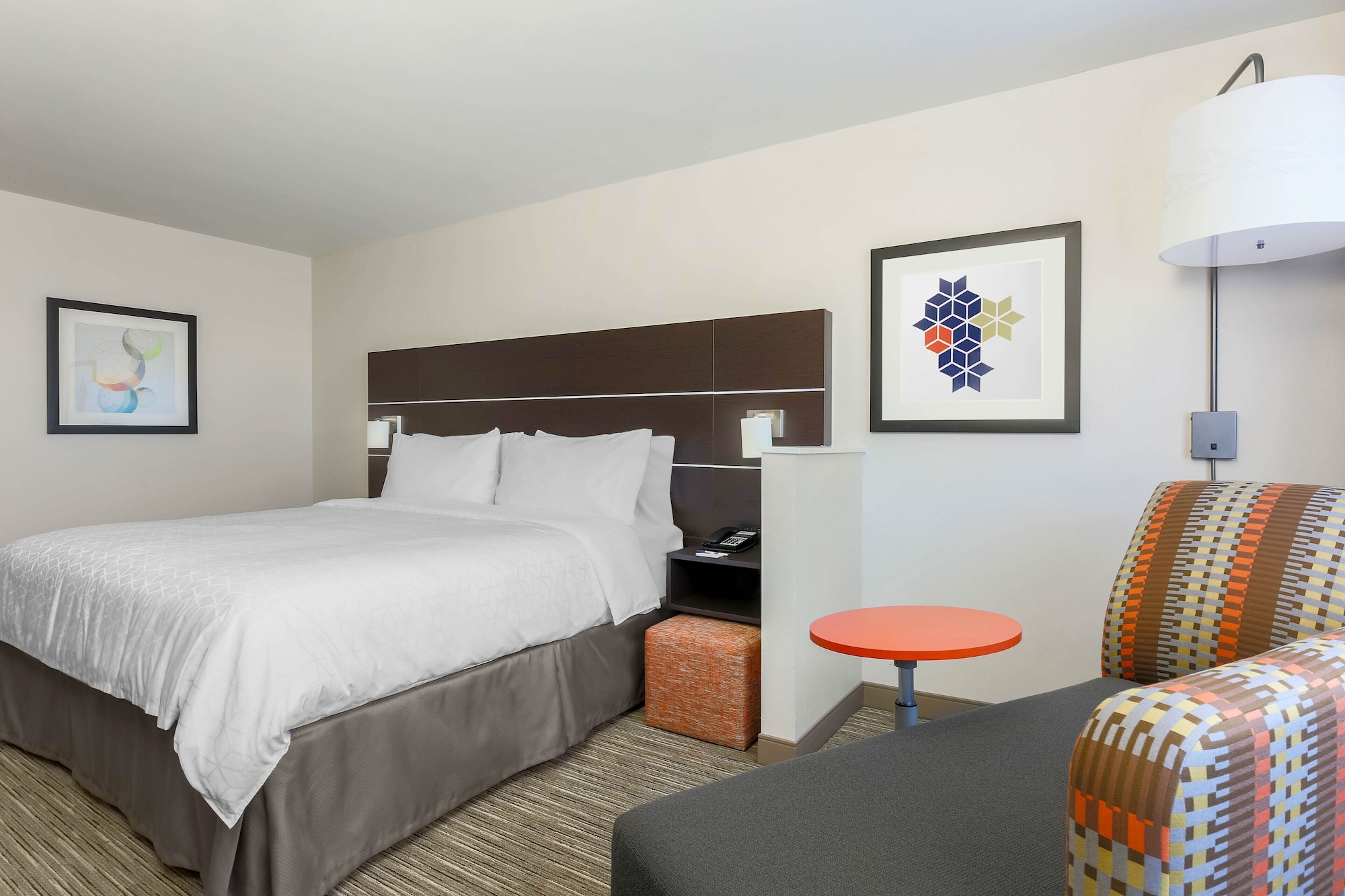 hol inn exp and suites chicago ohare airport