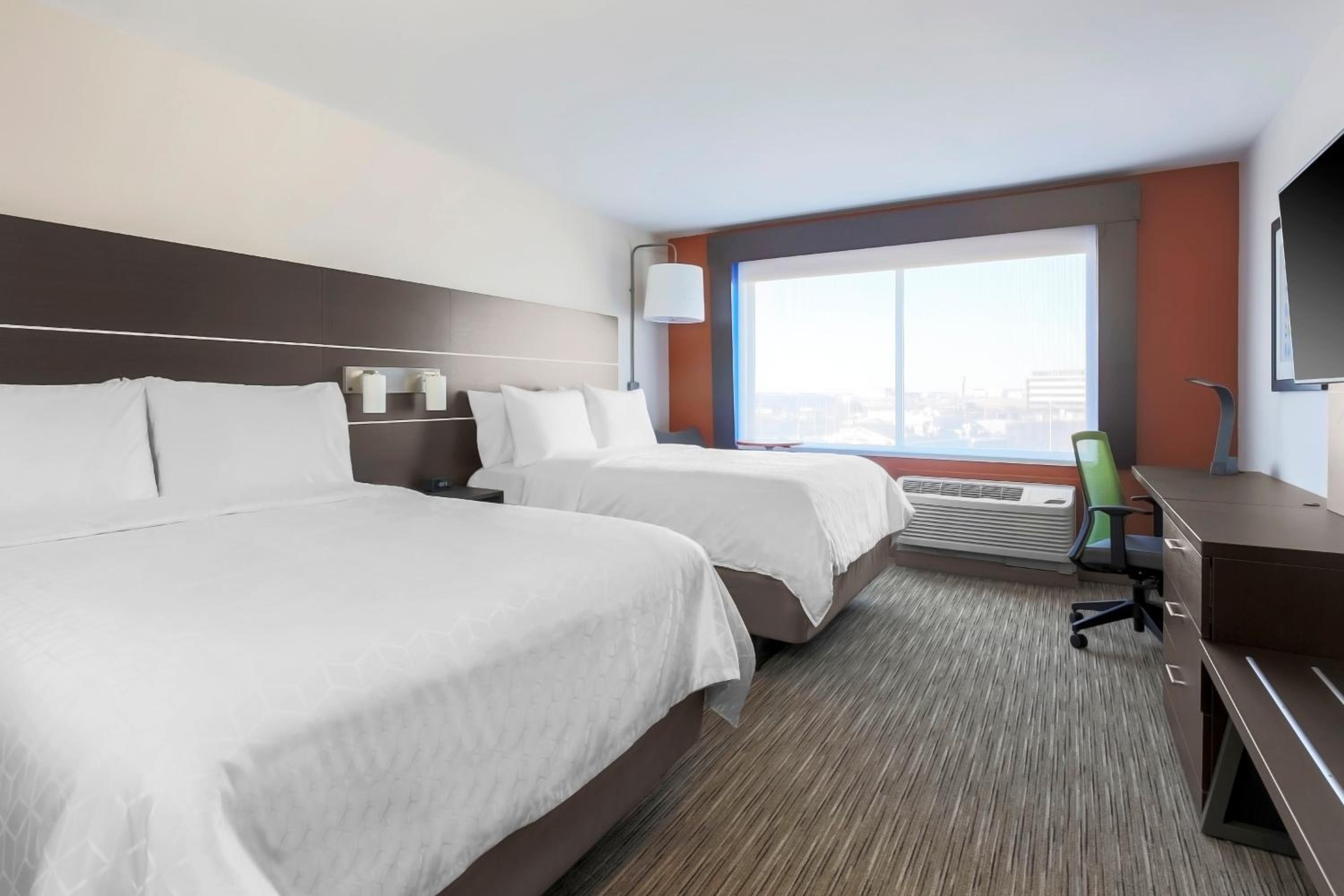 hol inn exp and suites chicago ohare airport