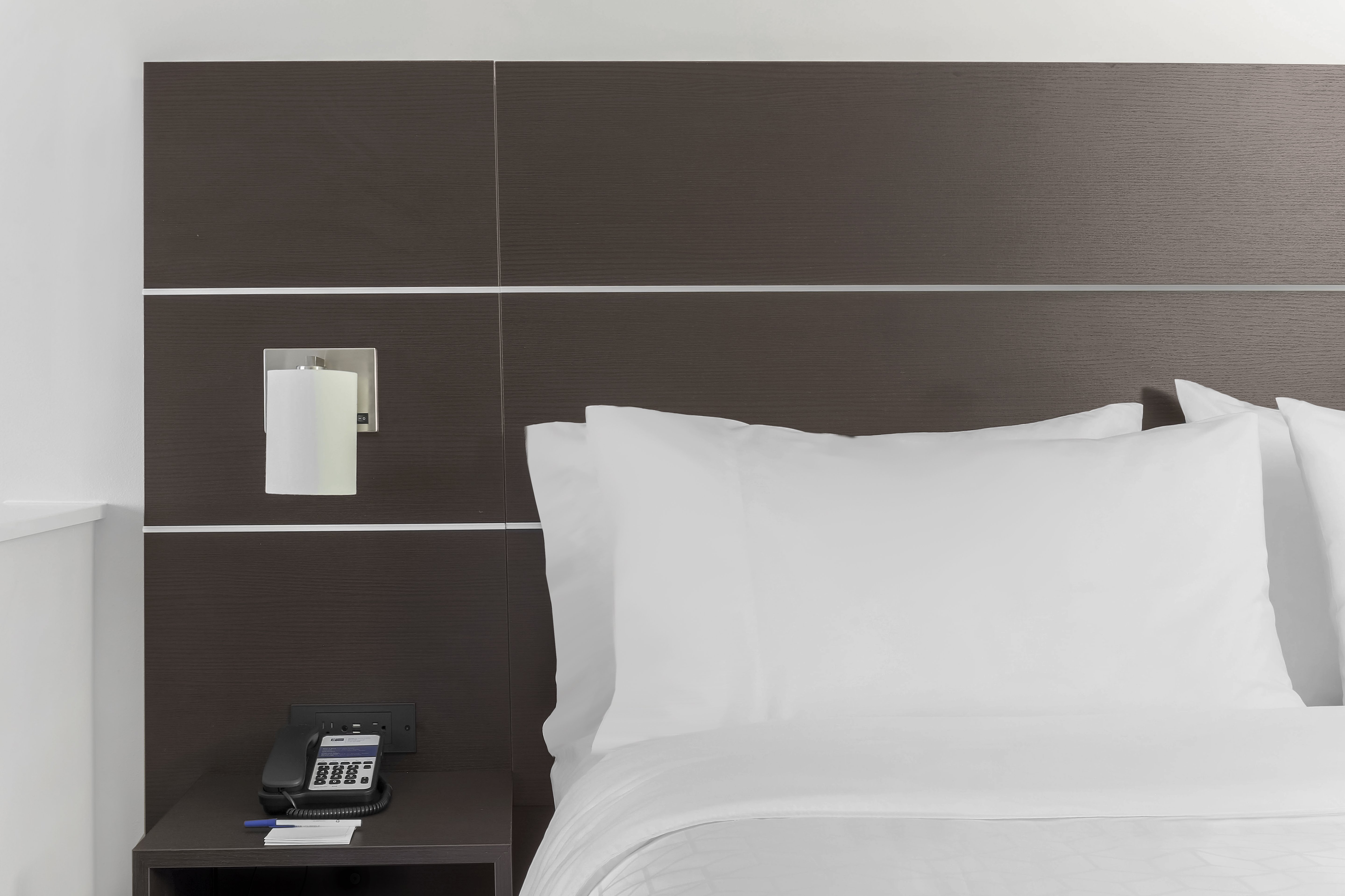 hol inn exp and suites chicago ohare airport