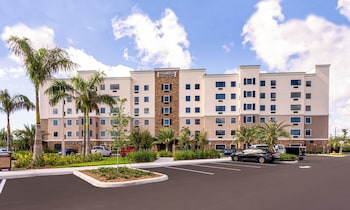 staybridge suites fort lauderdale airport west an ihg hotel