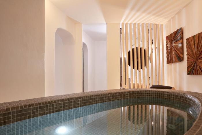 absolute mykonos suites and more