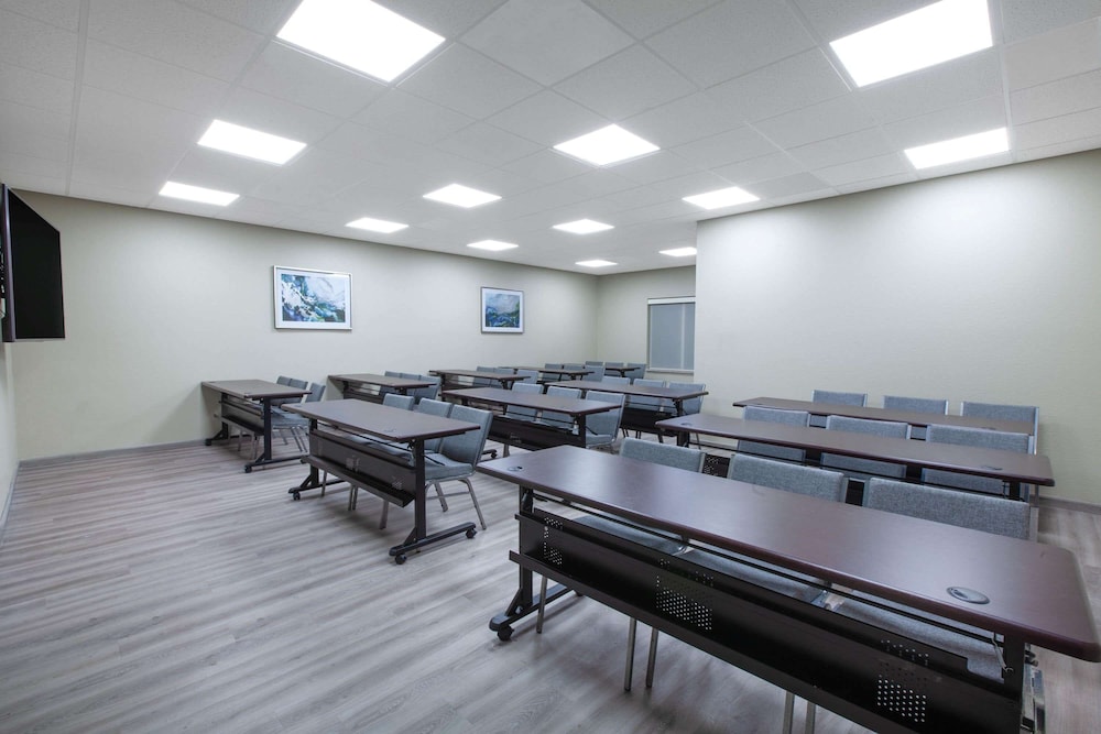 hawthorn suites by wyndham odessa