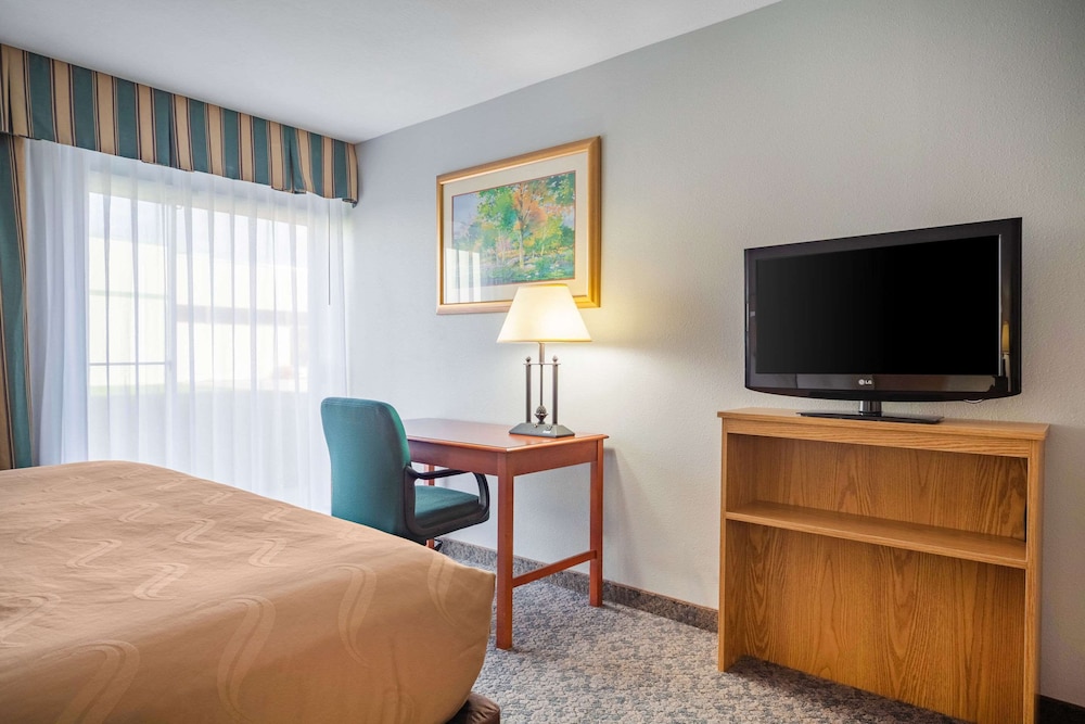 suburban studios i 80 grand island