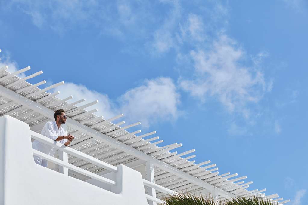 mykonos blanc