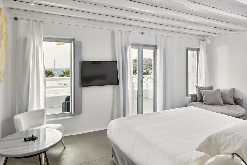 mykonos blanc
