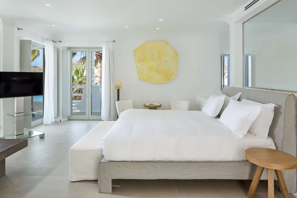 mykonos blanc