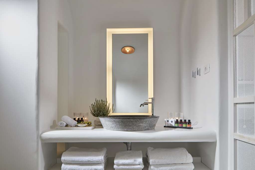mykonos blanc