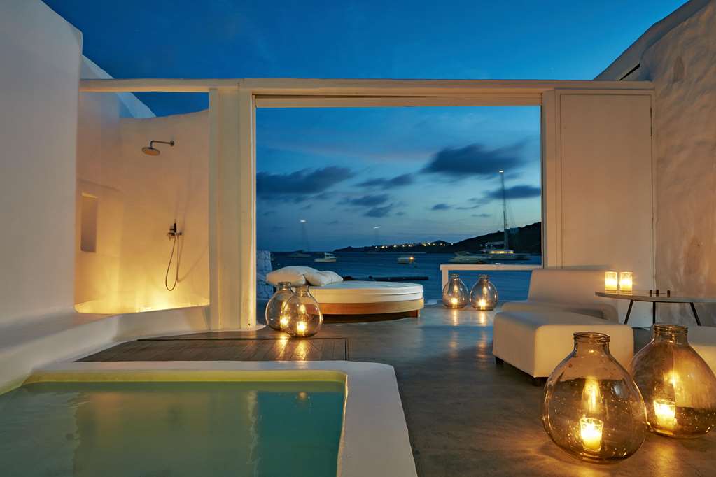 mykonos blanc