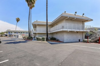 motel 6 pleasanton ca