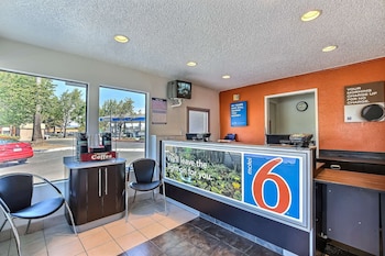 motel 6 pleasanton ca