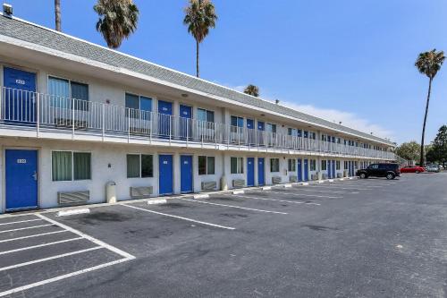 motel 6 pleasanton ca