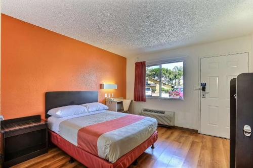 motel 6 pleasanton ca