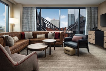 hotel distil autograph collection