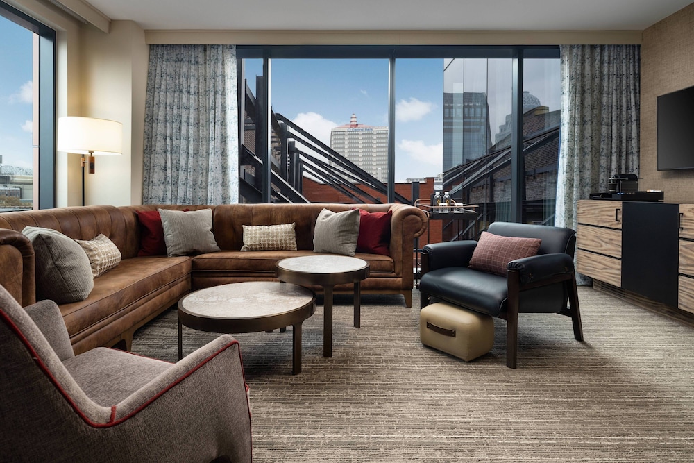 hotel distil autograph collection