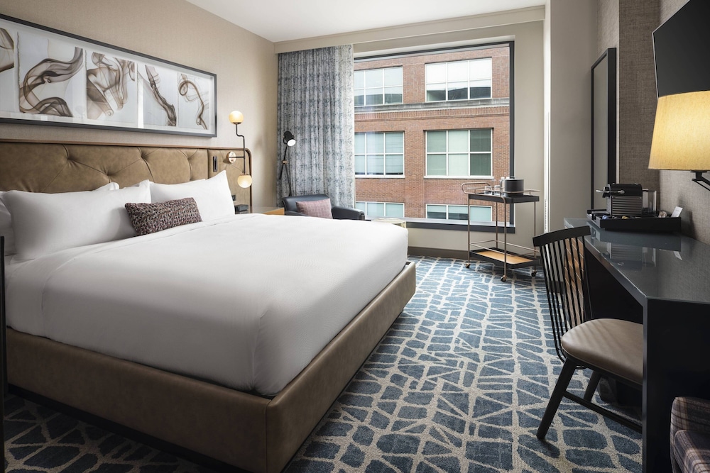 hotel distil autograph collection