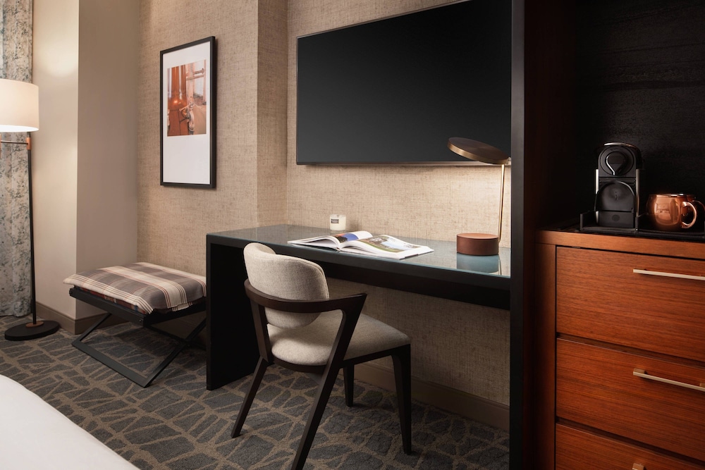hotel distil autograph collection