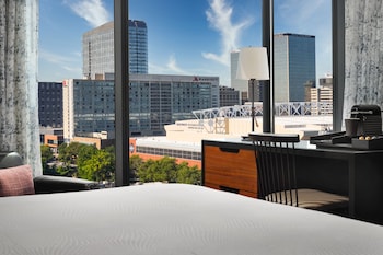 hotel distil autograph collection