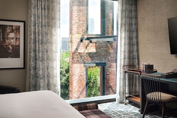 hotel distil autograph collection