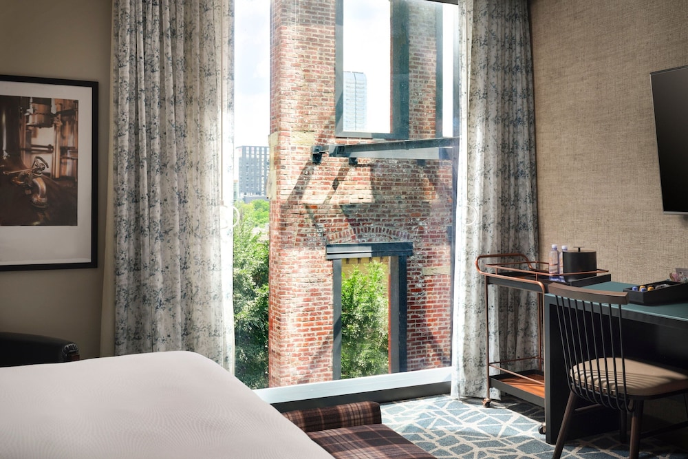hotel distil autograph collection