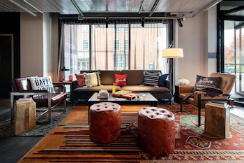 moxy louisville downtown