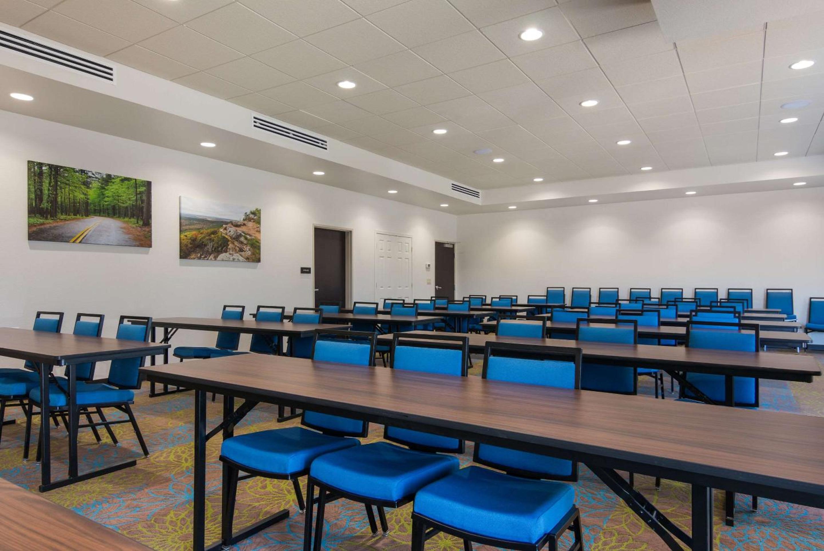 mainstay suites east camden